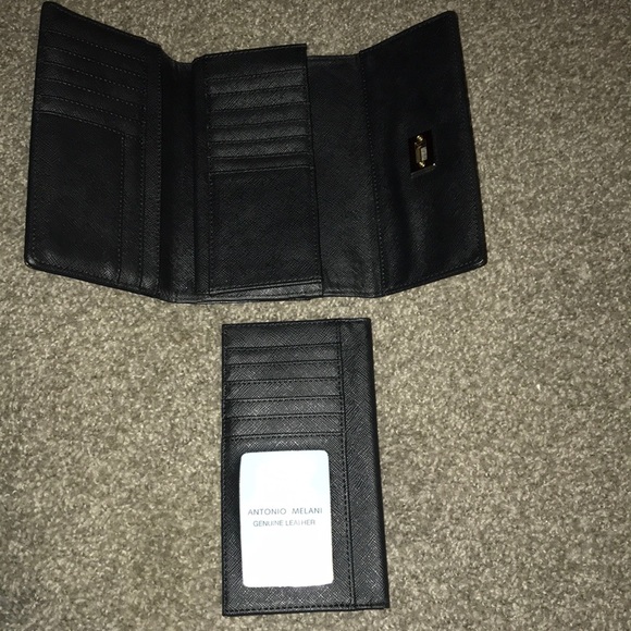 Wallets - Picture 2 of 8